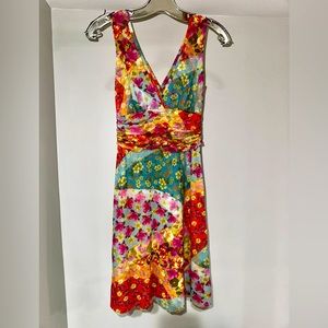 Sweet Pea floral nylon tank dress. Women’s size Small 💐💕💐